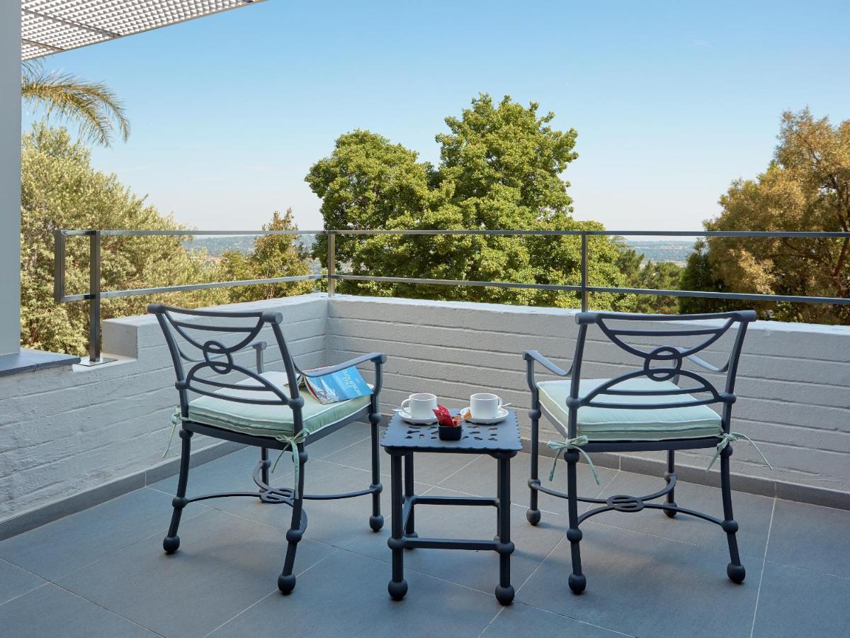 The Cliffside Boutique Getaway Guest House Johannesburg Exterior photo